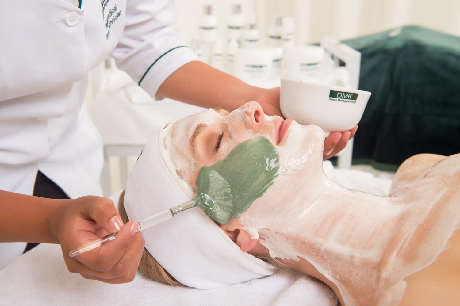 facial peels at berlin kosmetik362069786